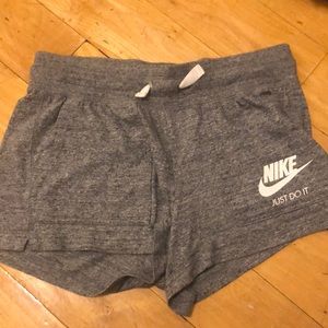 Nike soft lounge short